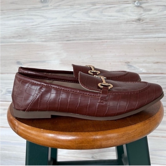 Zara Croc-Embossed Brown Loafers with Gold Detail $68 - Picture 11 of 11